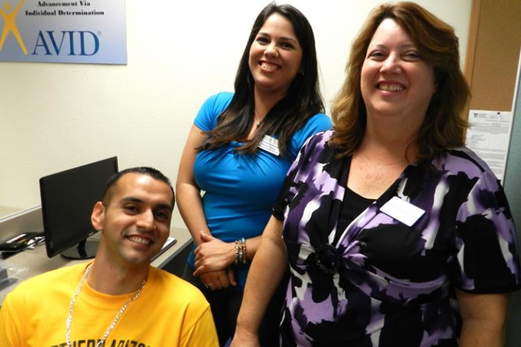 Photos: From left to right are Sergio Bobadilla, Marcy Hurtado. Photo by Kim Oliveros.